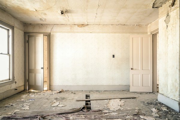 Quelles sont les options pour une rénovation rapide et économique d'un appartement ?